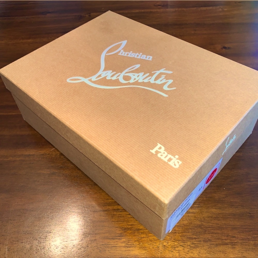 Used in Great Condition Christian Louboutin‘s So Kate Patent Nude Size 41 - Picture 5 of 14